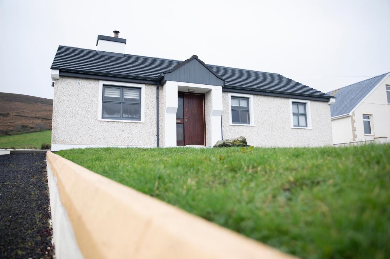 3 Bed Renovated Cottage Carramore Lake, Belmullet Ballina  Exteriör bild