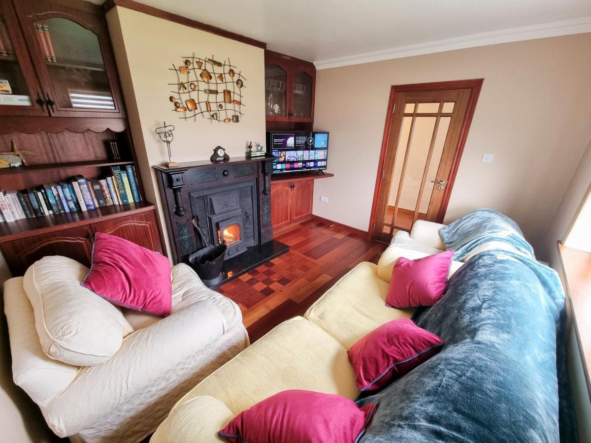 3 Bed Renovated Cottage Carramore Lake, Belmullet Ballina  Exteriör bild
